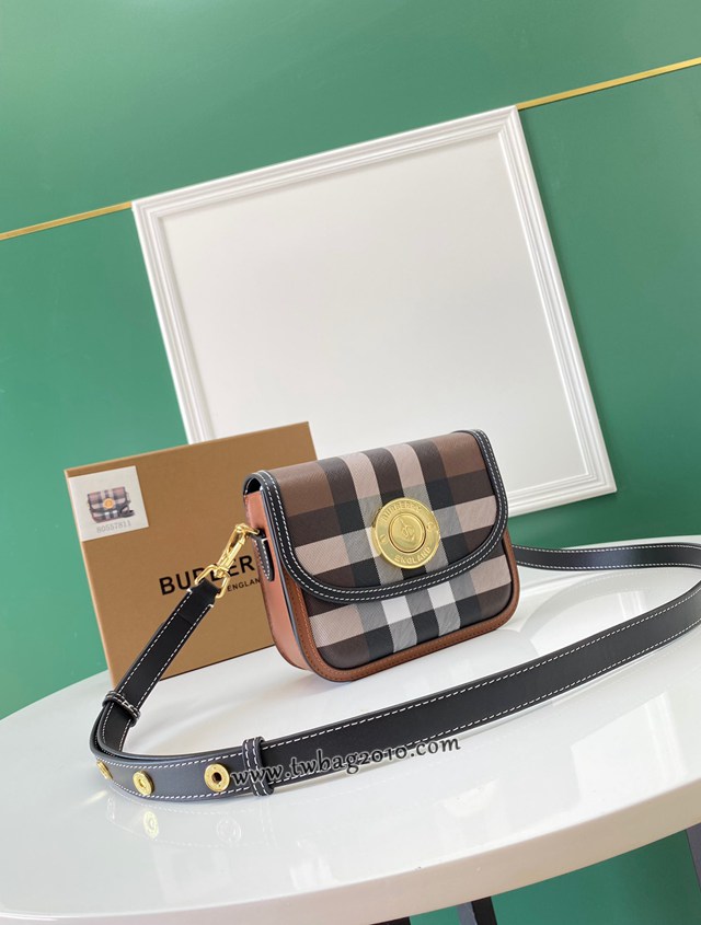 Burberry專門店新款小號斜背包 巴寶莉全皮肩背女包 yxb1290